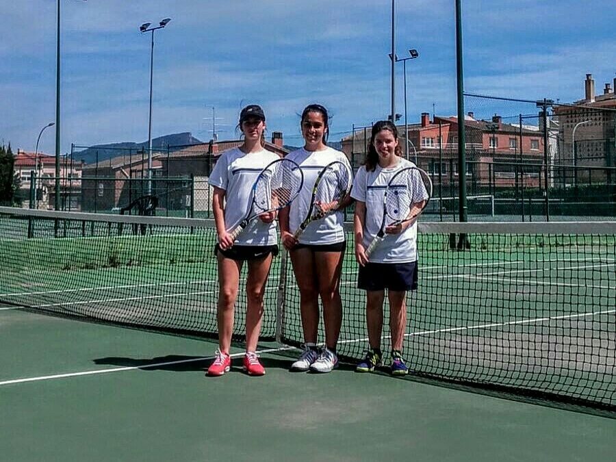 Victòria del cadet femení contra el CT Montblanc en la Lliga Catalana de tennis