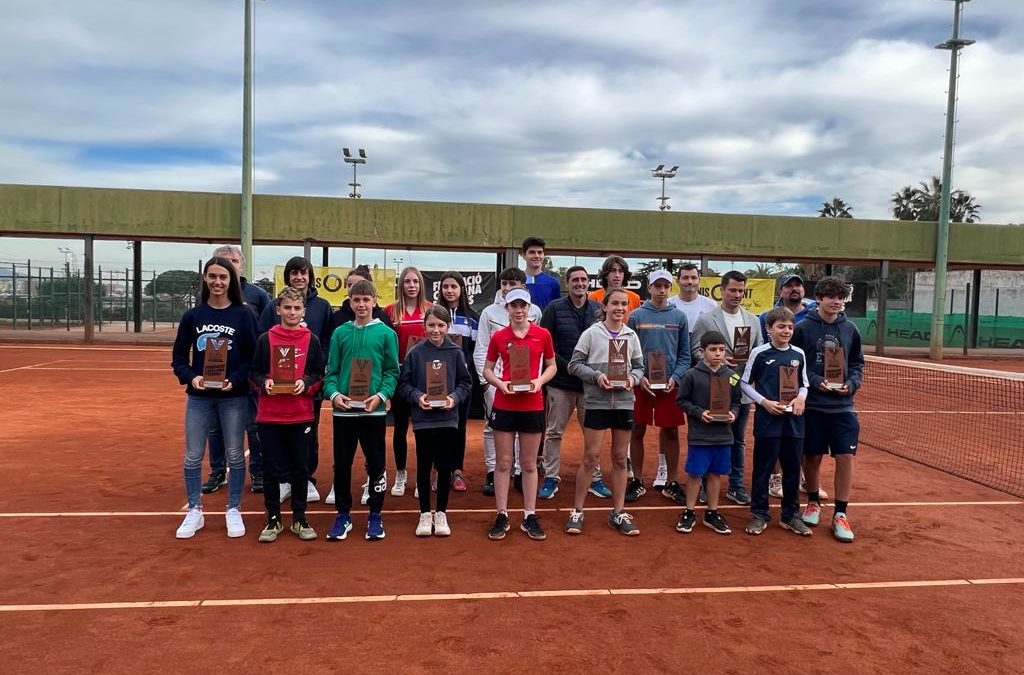 Cinc tenistes del Monterols juguen les finals del Màster Català Copa Catalunya